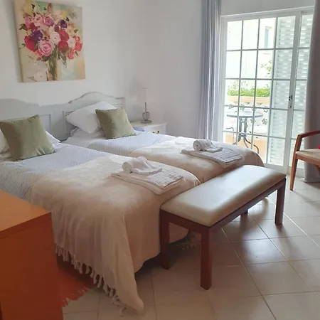 Проживание в семье Estrela *