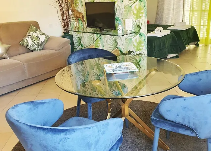 ホームステイ Estrela ラゴス